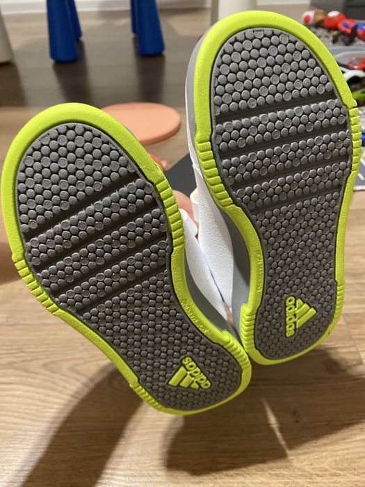 Кросівки Adidas Tensaur Hook and Loop  30,5