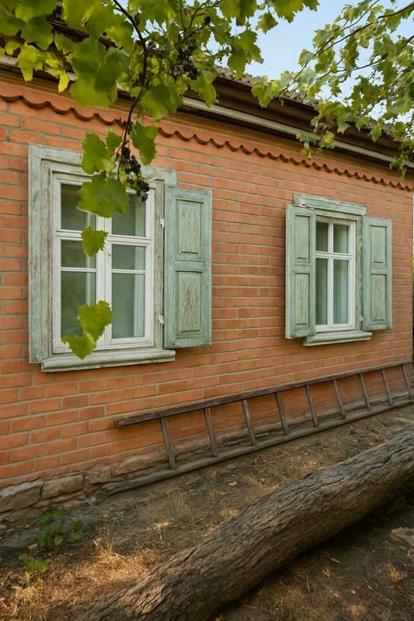 Бюджетна частина будинку на Подолі.