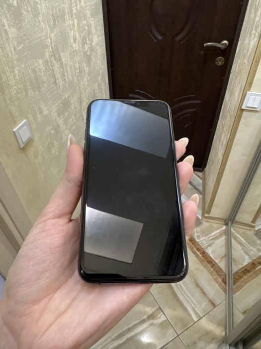 iPhone XS 64GB (Space Gray)