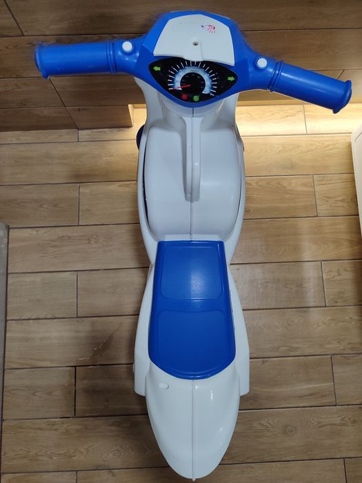 Беговел-мотоцикл