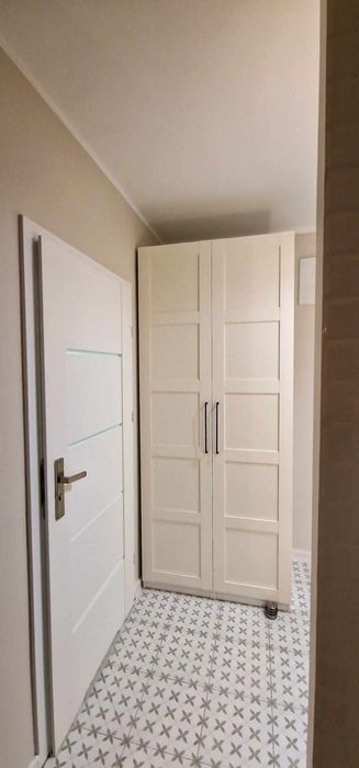 Kawalerka z balkonem i miejscem parkingowym w nowym bloku