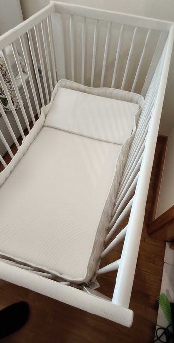 Berço bebé IKEA Gulliver com rodizios e posição intermédia