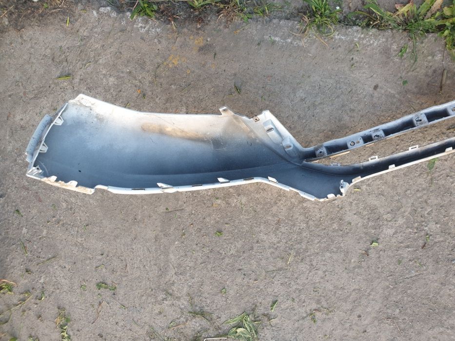 Бампер губа переднього бампера Audi Q3