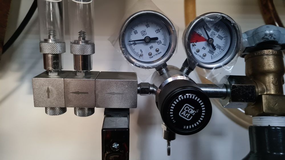 Aquario 150x60x60 + luzes+ chiller + filtros + auto ferts + TUDO!