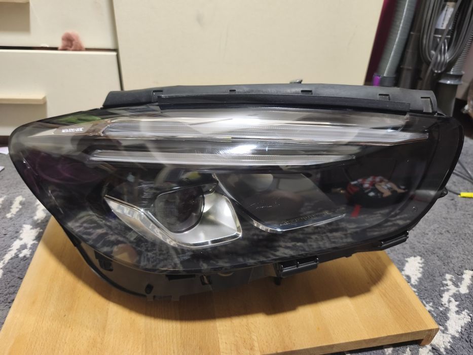 Farol direito Hella Full led Mercedes-Benz B-Class W 247, Led