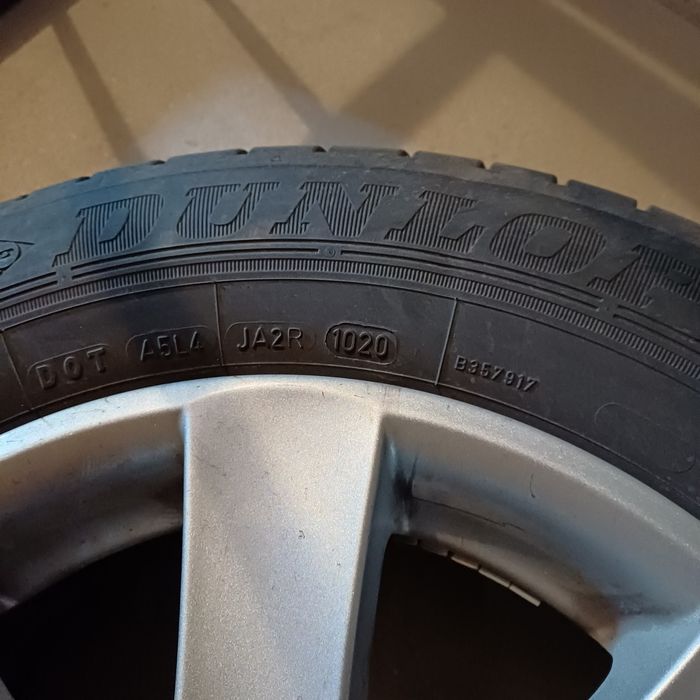 Felgi aluminiowe Dunlop opony letnie VW  golf plus Stojak  Felgi 15 alusy