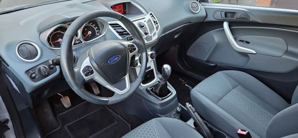 Sprzedam Ford Fiesta Titanium