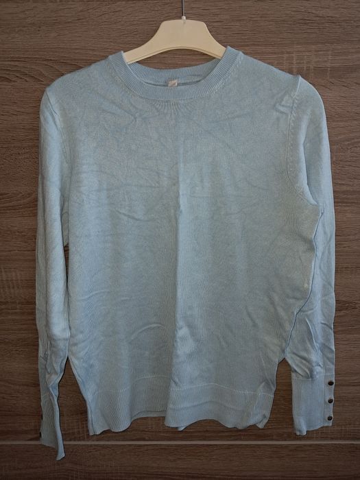 Błękitny sweterek damski Everme M