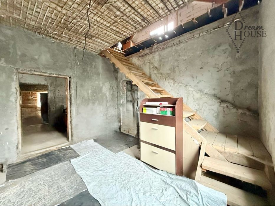 Продаж буднку на стадії ремонту