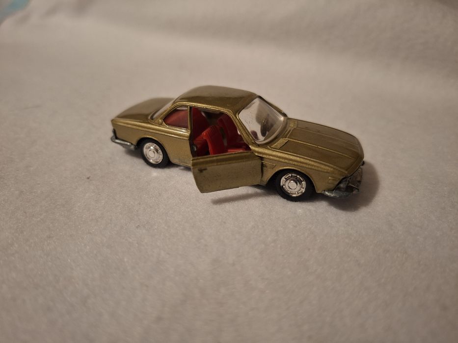 Schuco 1.66 BMW 2800CS