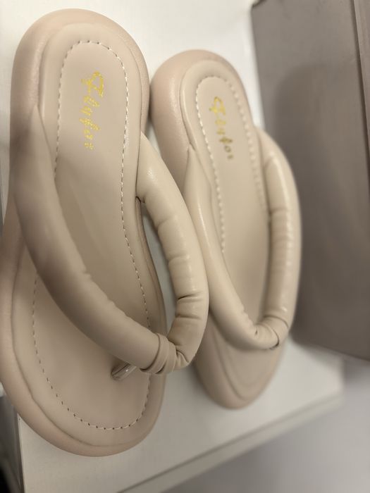 Beżowe nowe klapki Japonki eleganckie damskie r. 37 skóra ekologiczna