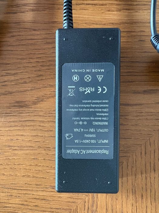 Fujitsu Lifebook E736 – i5, 8GB RAM, SSD 500GB, Windows 11