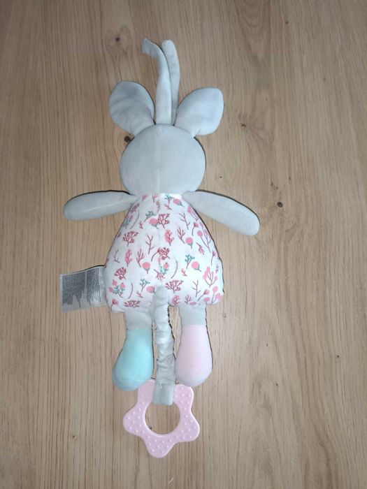 pozytywka króliczek kontrastowy zawieszka