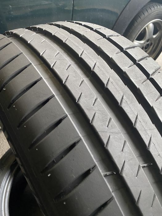 Pneus Semi-Novos 235/45/18 Michelin Pilot Sport 4