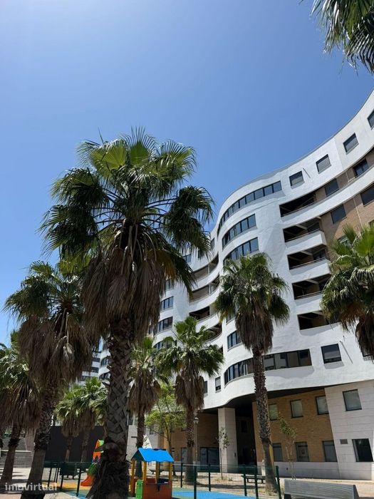 Apartamento T3 com duas suites no Passeio das Ilhas – Infantado