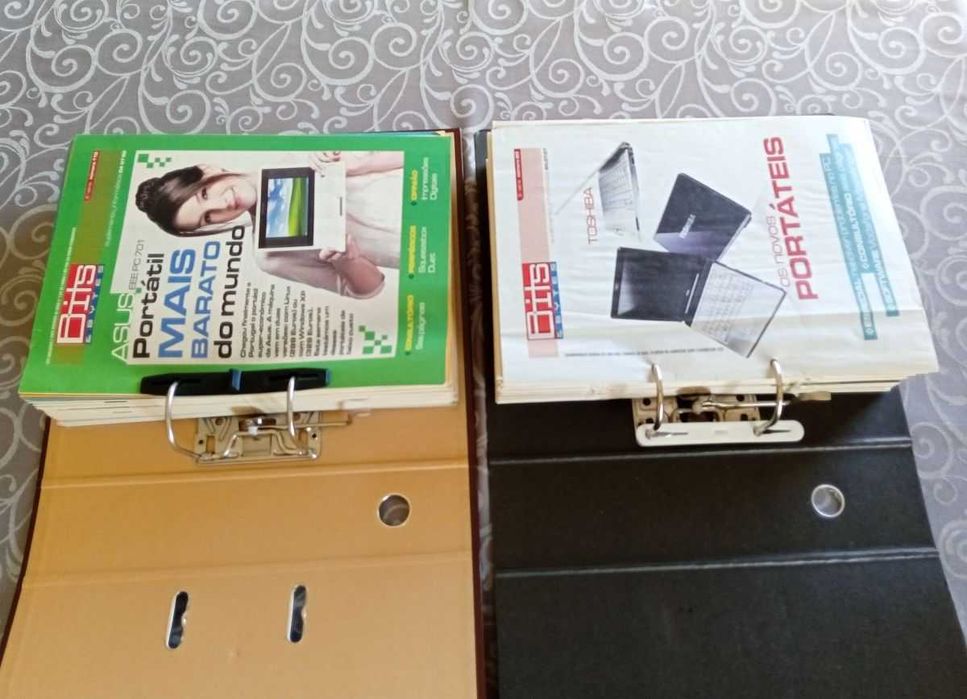 Bits & Bytes Computer Supplement (100 issues between 2006 and 2008)485539051933552642