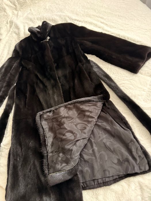 Futro naturalne z norki „Blacklama”