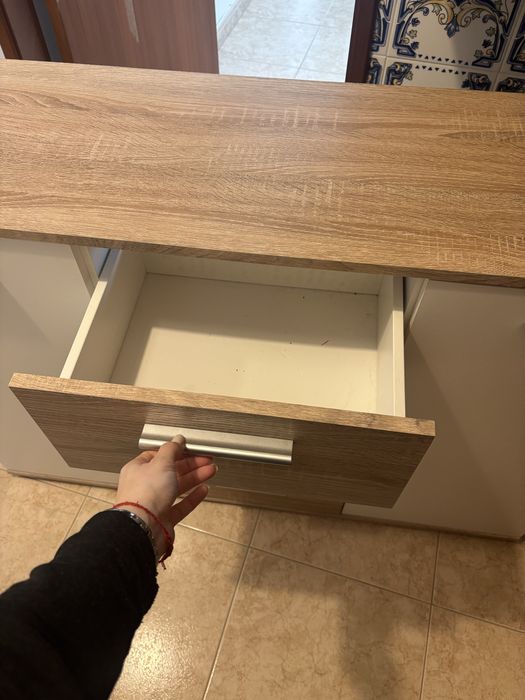 Móvel aparador/ móvel entrada