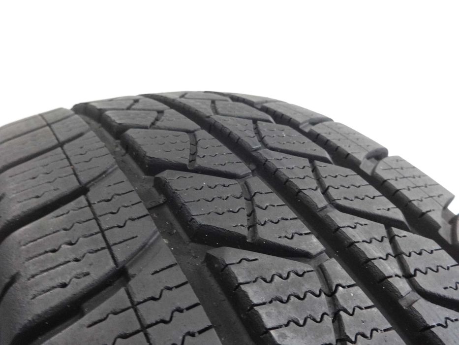 205/65/16C Goodyear Vector 4Seasons Cargo