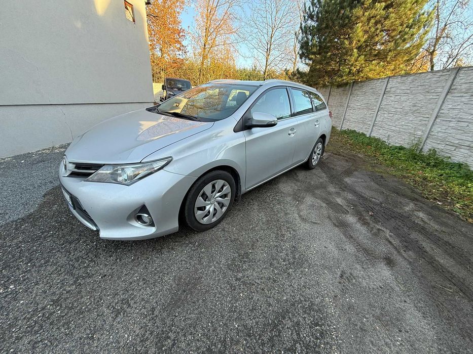 Toyota Auris 2014 1.4 diesel Manual