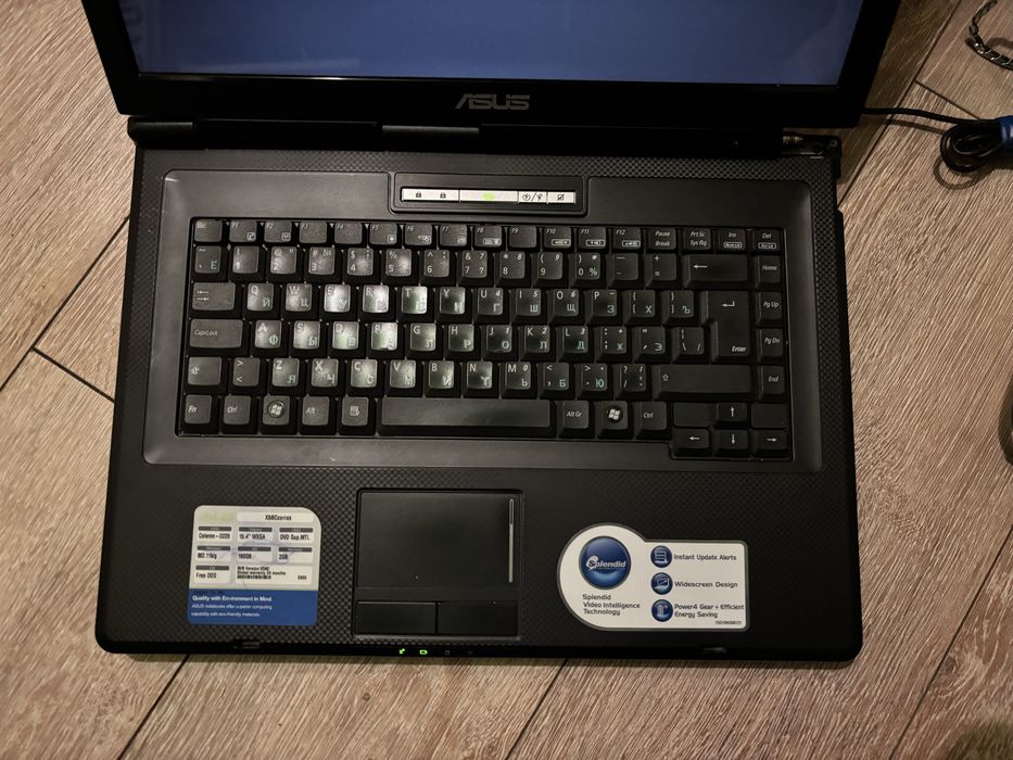 Ноутбук Asus X58Cseries