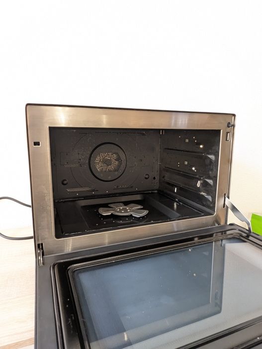 Forno Panasonic 4-em-1 Vapor + Micro-ondas (Novo, c/ acessórios)