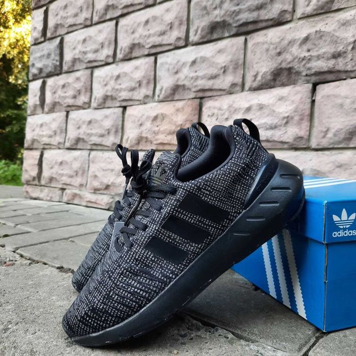 Кросівки для хлопчика Adidas Swift Run22  38