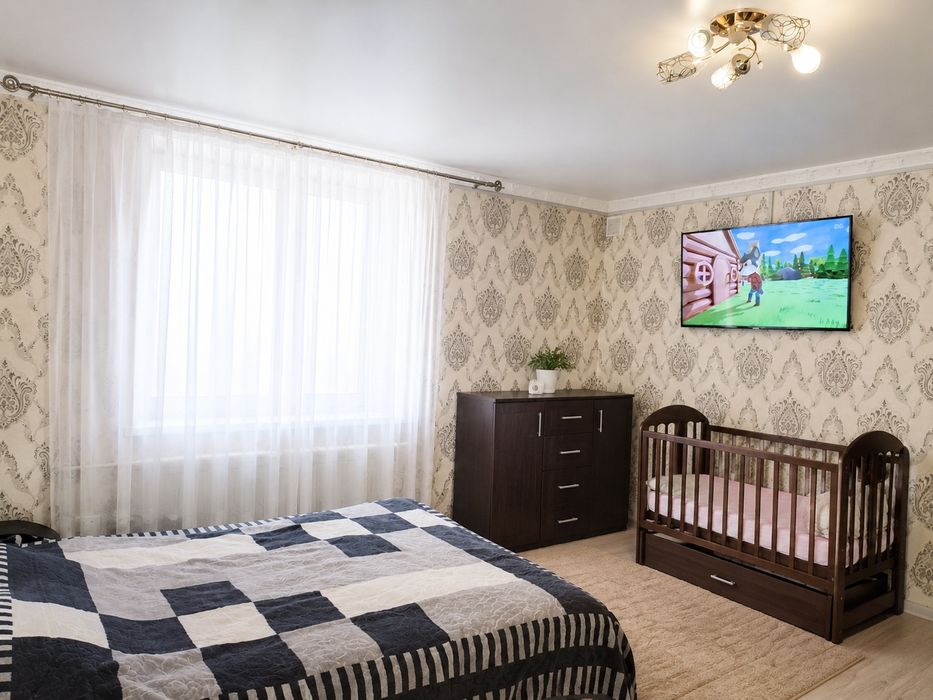 Продаж центр  однокімнатної квартири,продаж 38 м кв Сторожинецька