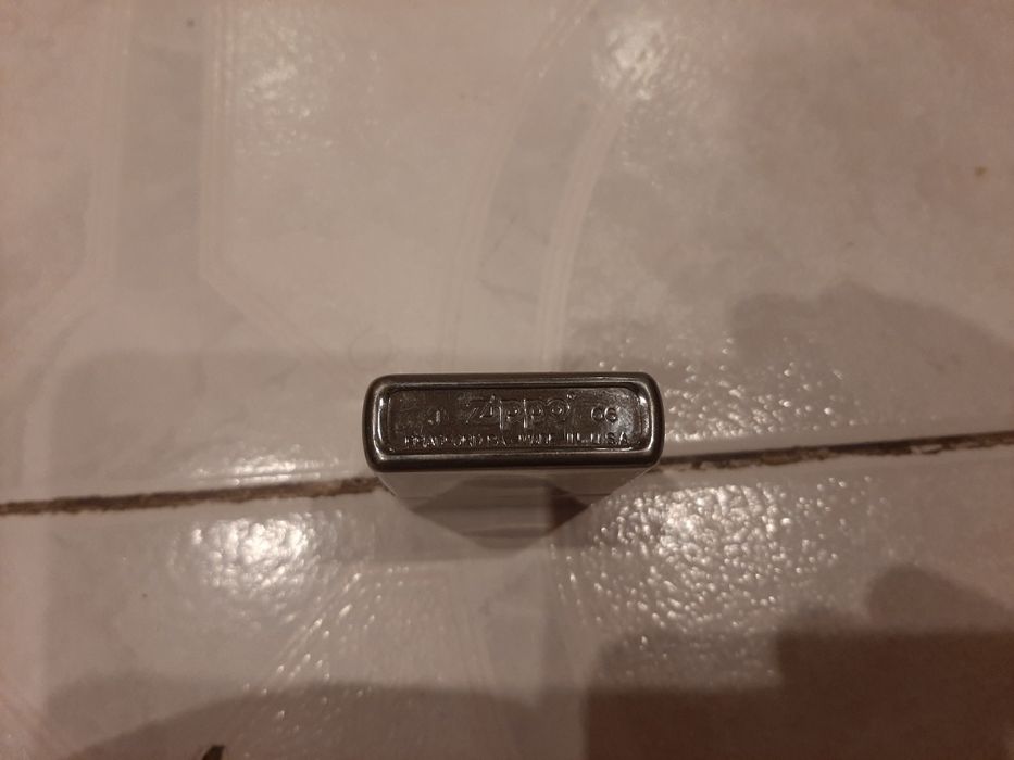 Зажигалка бензиновая Zippo