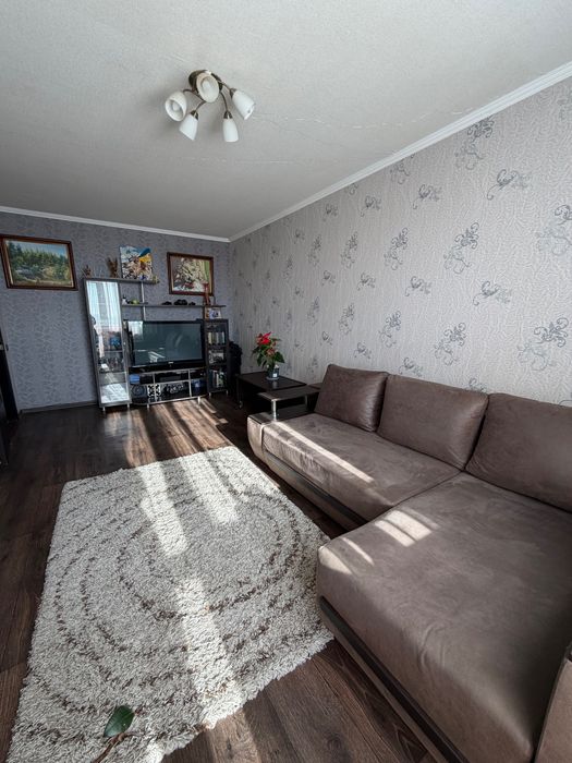 Продам 2к квартиру проспект Науки (район ТЦ Дафи)