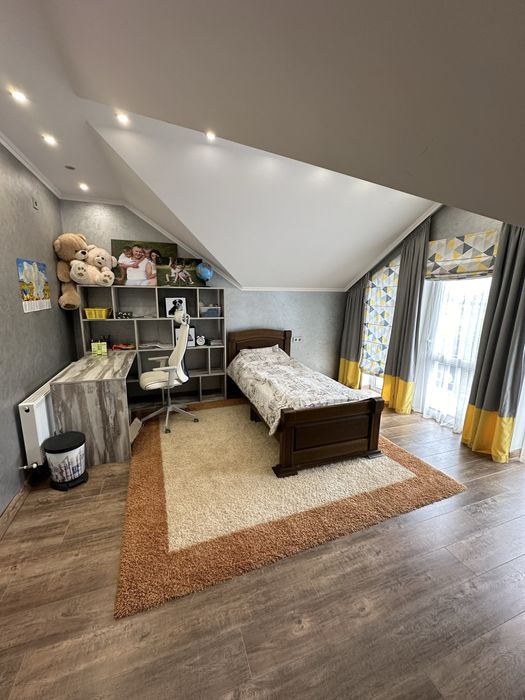 Будинок Рованці 176 м.кв