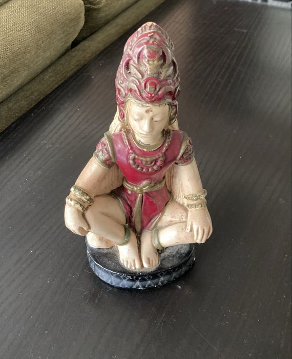 Estatueta de Buda jovem- NOVO