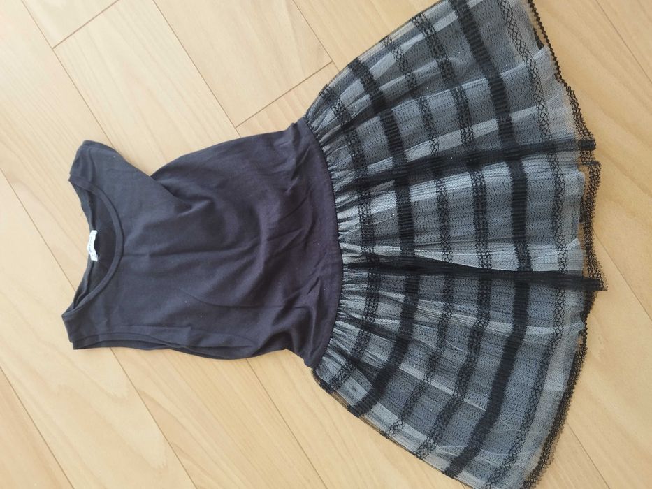 Vestido Mayoral preto com brilho na saia 6A