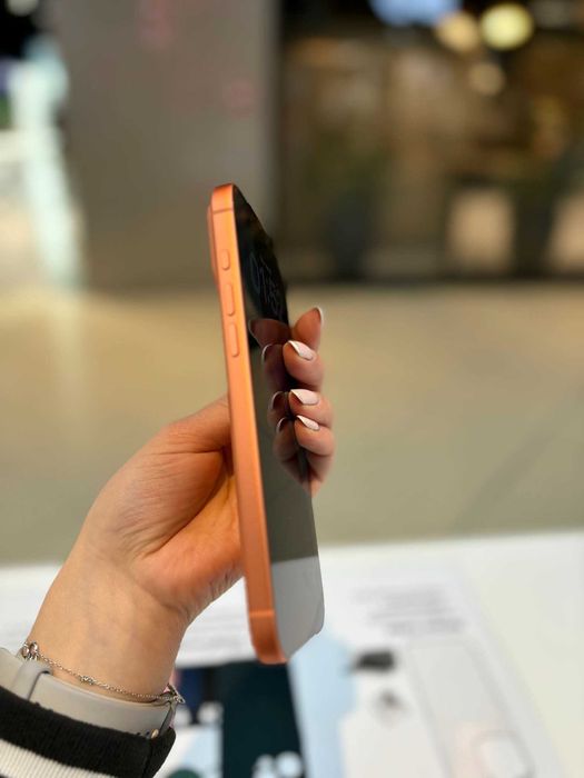 iPhone 17 Pro 256 GB Cosmic Orange - jak nowy!