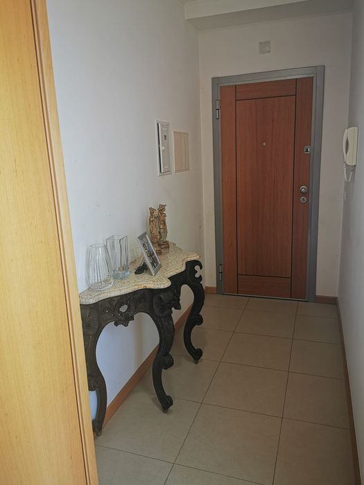 Arrenda-se Apartamento T1 kitchenette a 1km do Hospital dos Covões