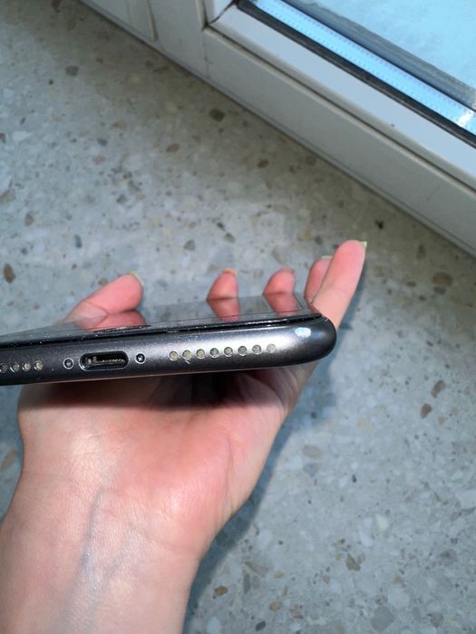 IPhone 8 Plus 64 GB, czarny, bez gwarancji