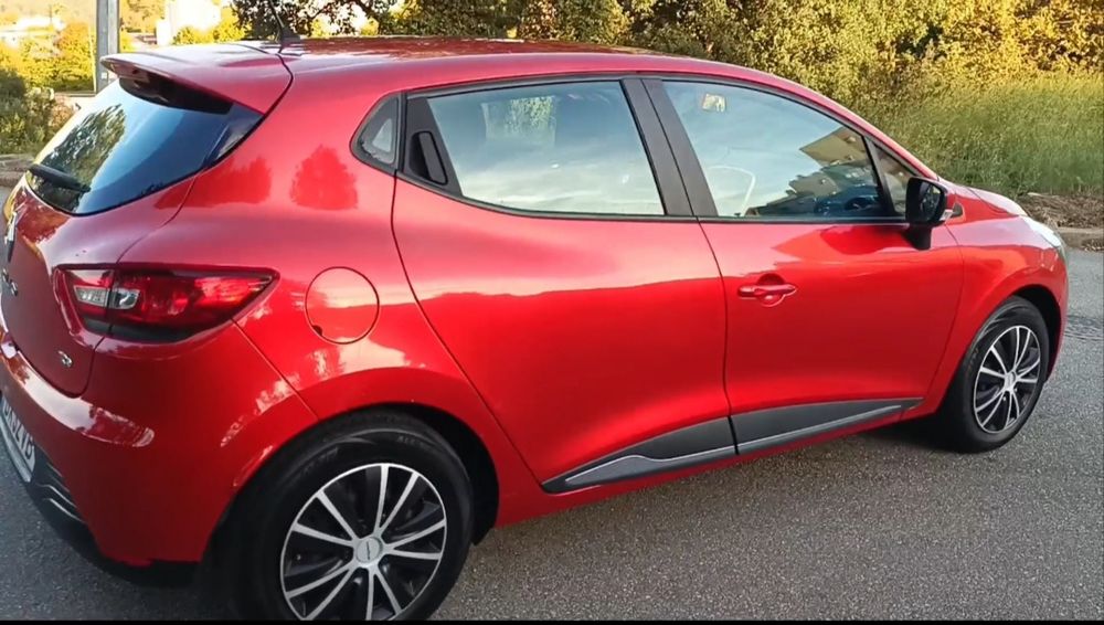 Renault Clio IV 1.5 Dci 90cv Limited 
Ano - 2015
Km-162000 — photo 3
