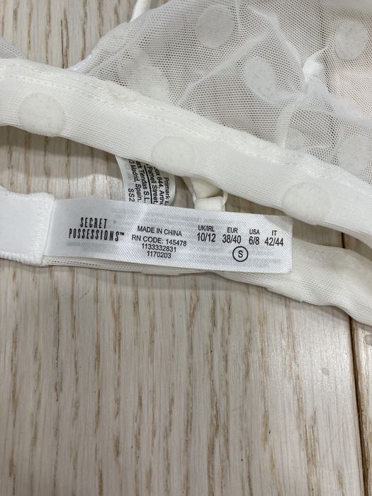 Komplet sexi bielizny majtki stringi.