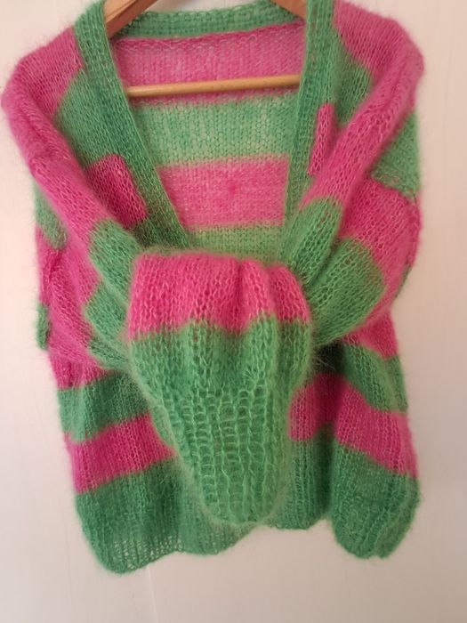 Lekki sweterek z moheru kidsilk. Handmade.