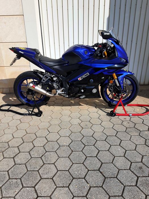 Yamaha R3 2019 e material incluido