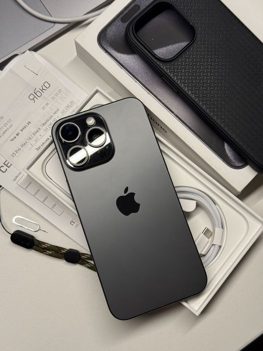 Ідеал Iphone 15 pro max 512 esim Black Titanium + чохол Spigen