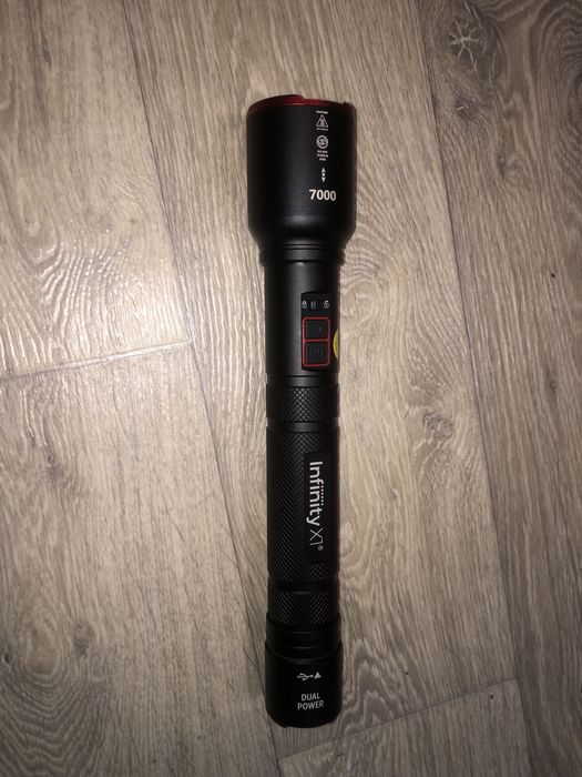 Ліхтарик Infiniti