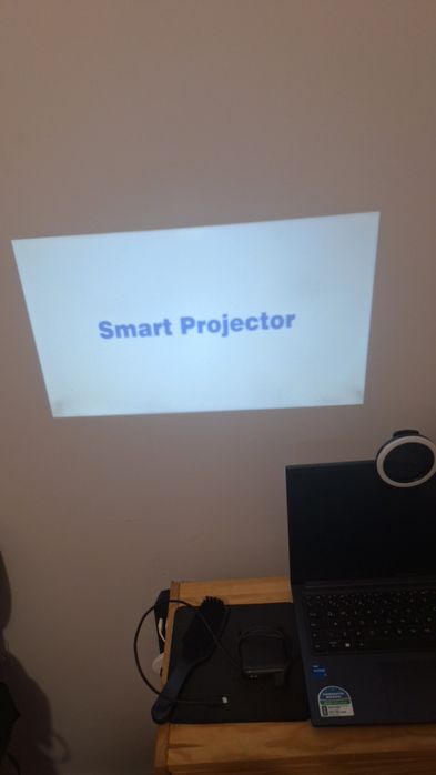 Projetor hy300 com comando.