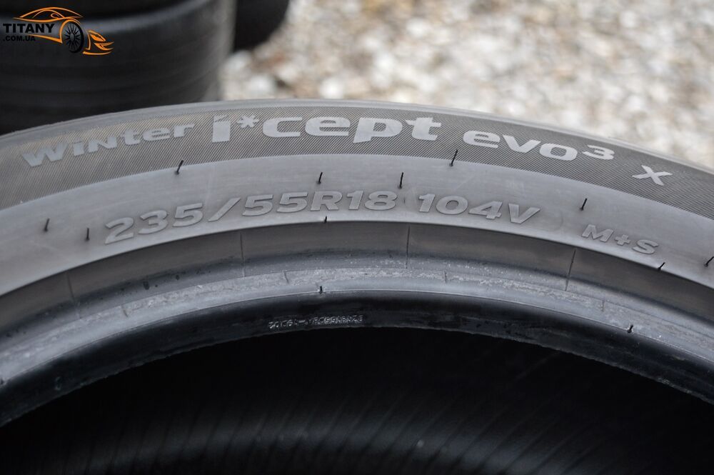 Шини вживані зимові 235/55 R18 Hankook Winter Icept Evo3 104V