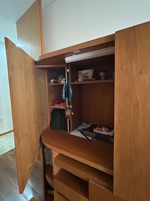 Secretaria com movel de arrumacao - urgente para desocupar