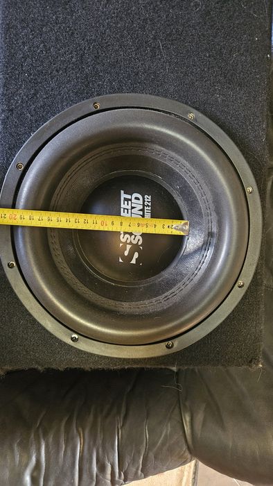 Продам сабвуфер в гарному стані