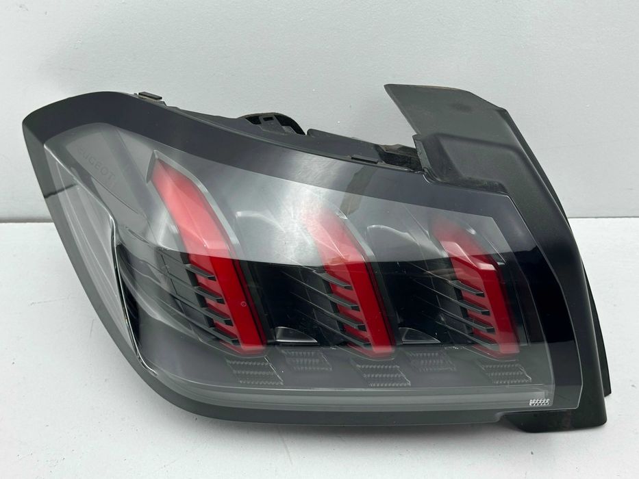 Farolim Esquerdo (LED) - Peugeot 208 II
