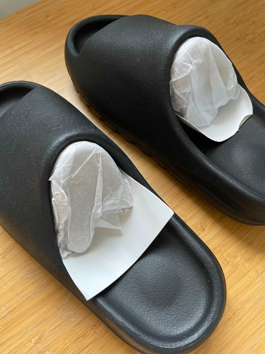 Klapki Yeeze YS-01 rozm. 8 (25,5 cm) czarne