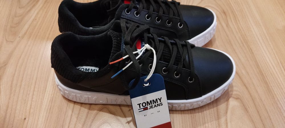 Buty Tommy Jeans Hilfiger nowe r. 39 sneakersy