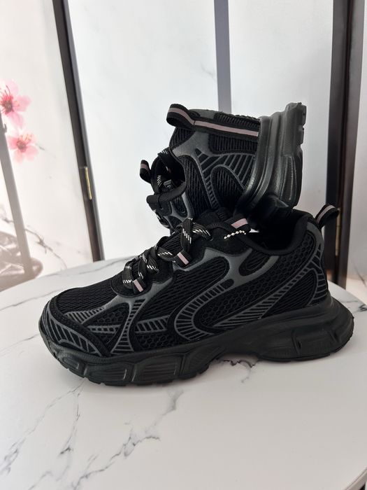 Кросівки весна літо кроси